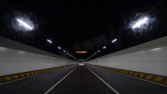 時隧道 時間與空間的視覺交錯